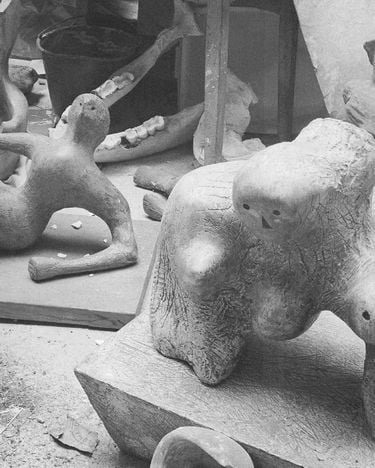 Henry Moore. From the Inside Out Авт: Claude Allemand-Cosneau Manfred Fath David Mitchinson Вид-во: Prestel Publishing - фото 2