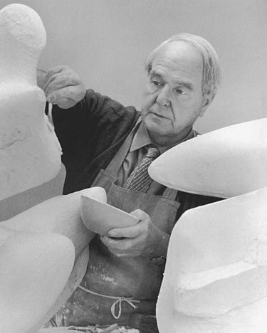 Henry Moore. From the Inside Out Авт: Claude Allemand-Cosneau Manfred Fath David Mitchinson Вид-во: Prestel Publishing - фото 3