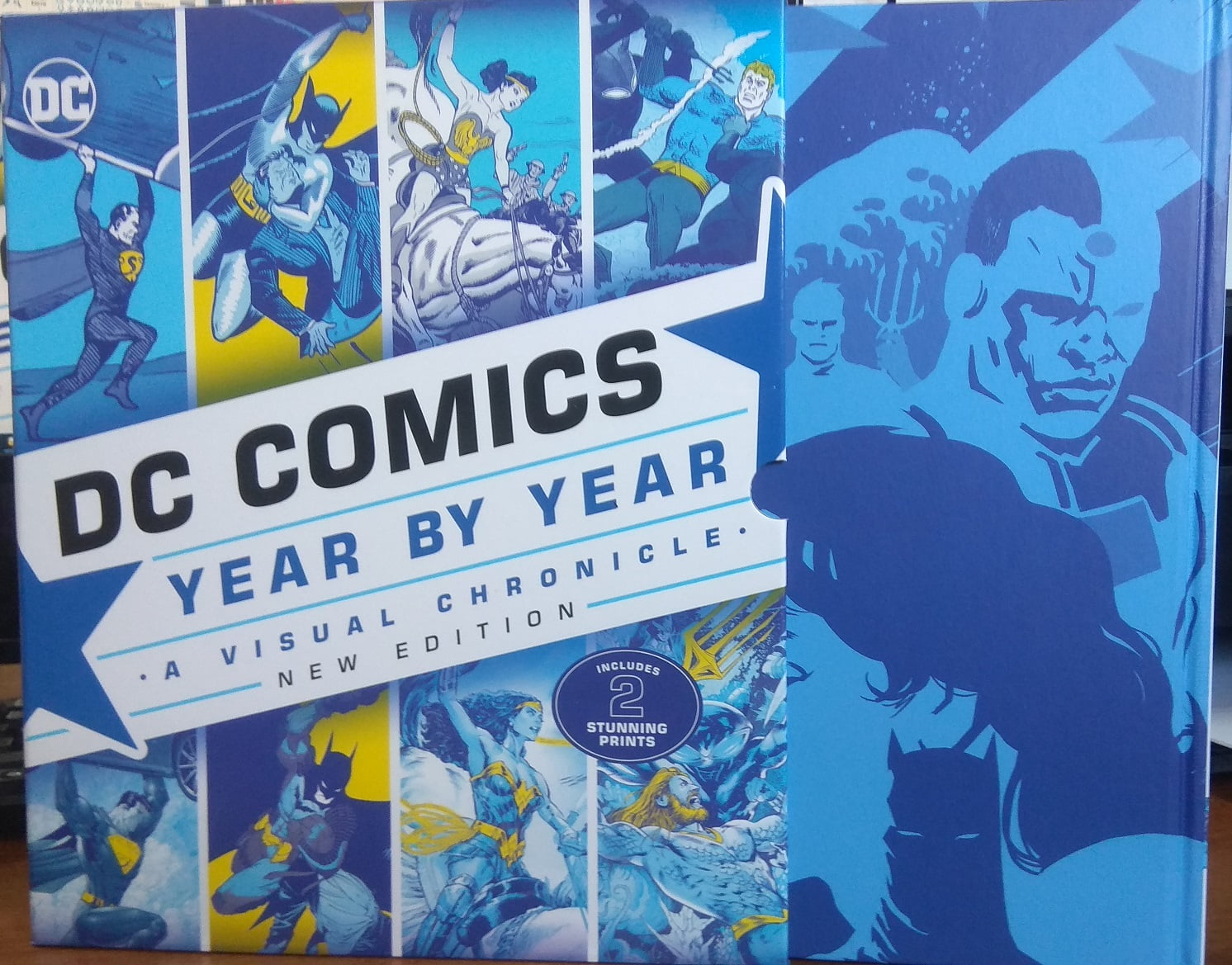 DC Comics Year By Year. New Edition Авт: Alan Cowsill Alex Irvine Вид-во: Dorling Kindersley - Графічні Романи