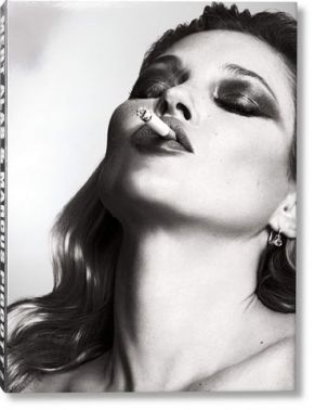 Mert Alas and Marcus Piggott Авт: Charlotte Cotton Вид-во: Taschen Mert Alas and Marcus Piggott Авт: Charlotte Cotton Вид-во: Taschen